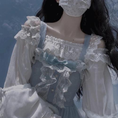独自夜归的女孩